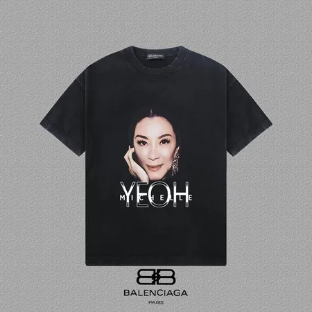 バレンシアガ Tシャツ