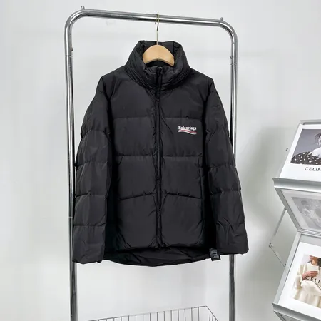 バレンシアガ ダウンジャケット