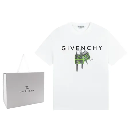 ジバンシィ Tシャツ