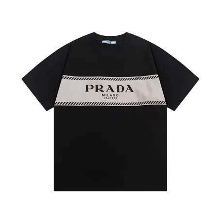 プラダ Tシャツ