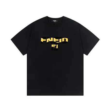 フェンディ Tシャツ