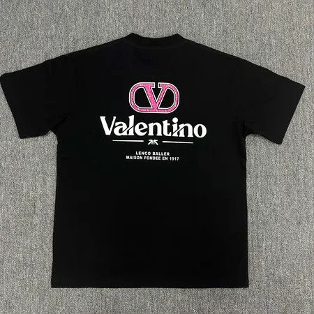 ヴァレンティノ Tシャツ