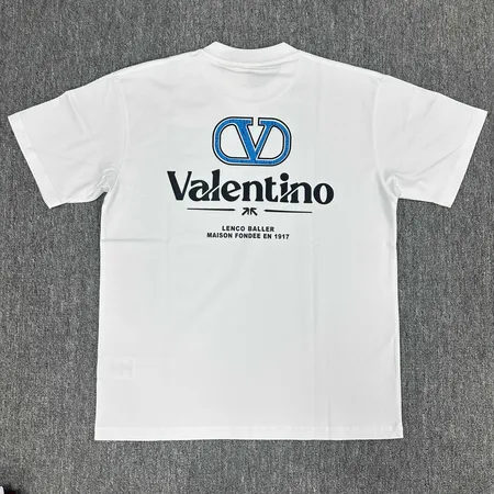 ヴァレンティノ Tシャツ
