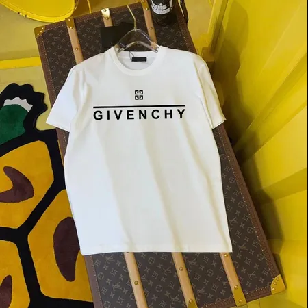 ジバンシィ Tシャツ