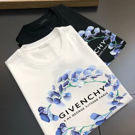 ジバンシィ Tシャツ