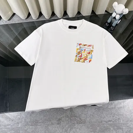 フェンディ Tシャツ