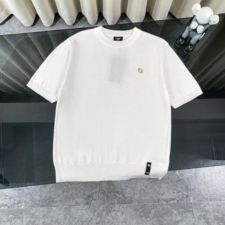 フェンディ Tシャツ