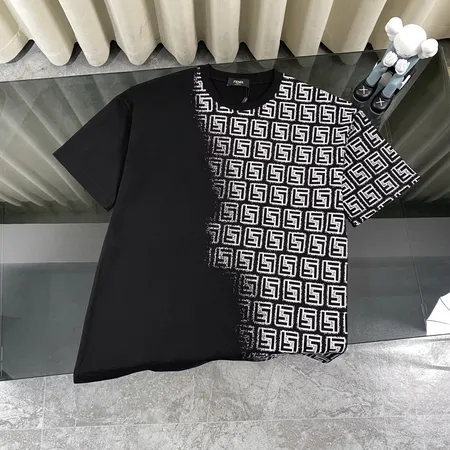 フェンディ Tシャツ