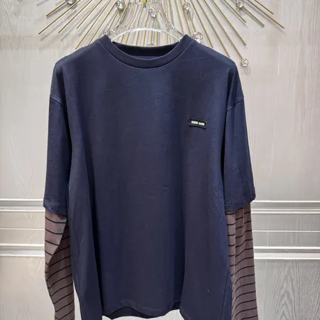 ミュウミュウ パーカー