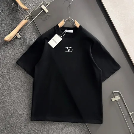 ヴァレンティノ Tシャツ