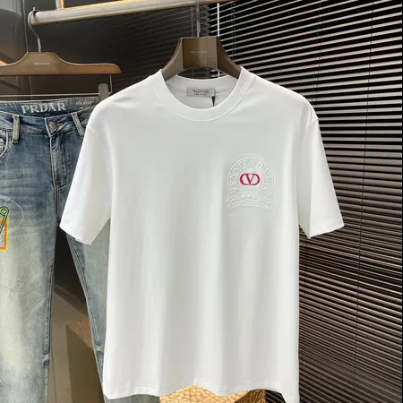 ヴァレンティノ Tシャツ