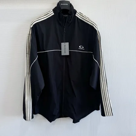 バレンシアガ ジャケット