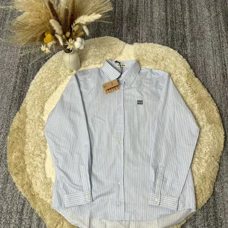 ミュウミュウ シャツ