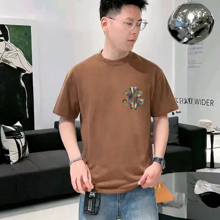 バレンシアガ Tシャツ