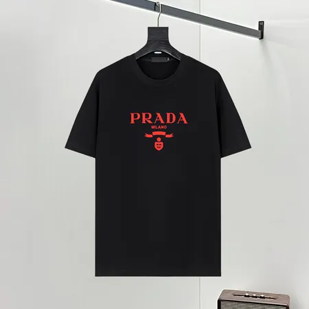 プラダ Tシャツ