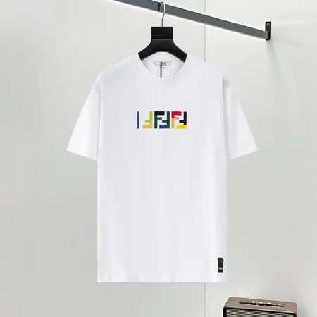 フェンディ Tシャツ