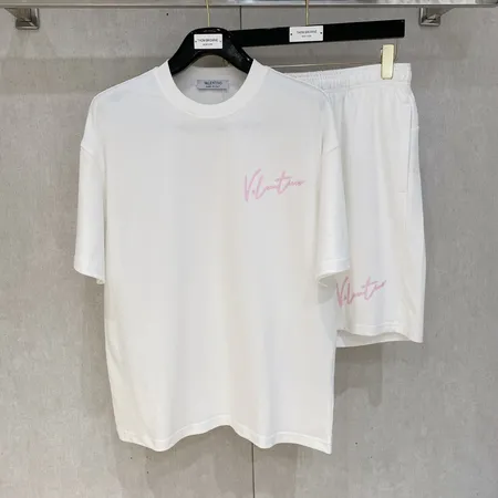 ヴァレンティノ Tシャツ