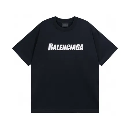 バレンシアガ Tシャツ
