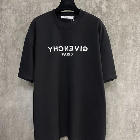 ジバンシィ Tシャツ