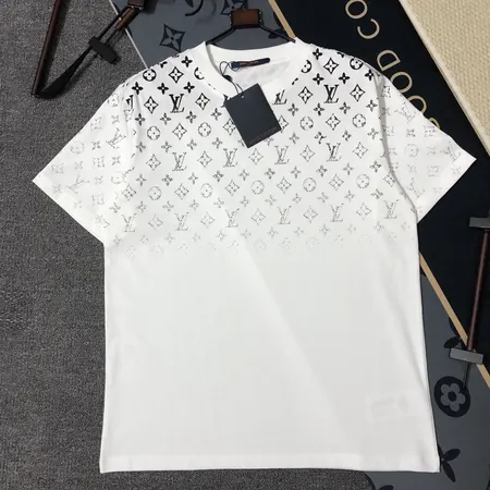 ルイヴィトン Tシャツ