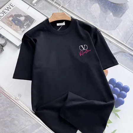 ヴァレンティノ Tシャツ