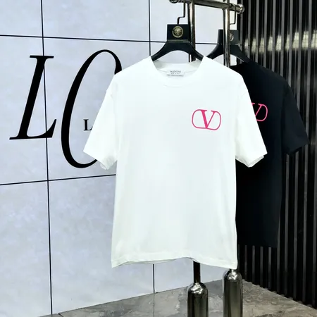 ヴァレンティノ Tシャツ