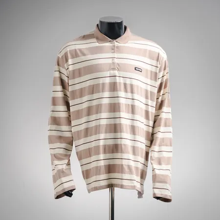 ミュウミュウ Tシャツ