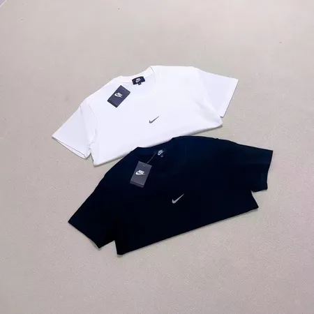 ナイキ Tシャツ