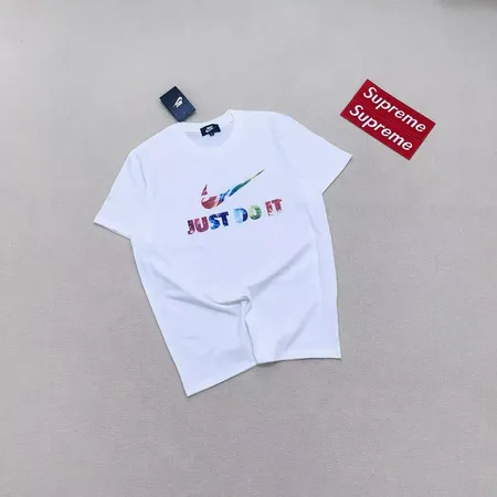 ナイキ Tシャツ