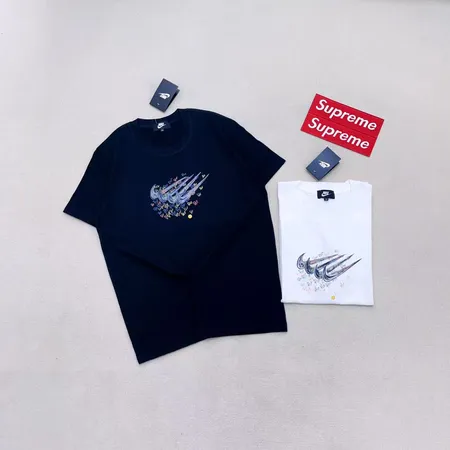 ナイキ Tシャツ