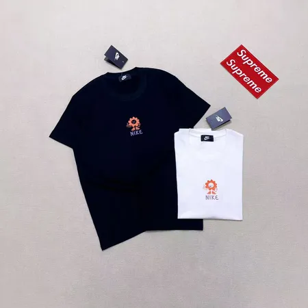 ナイキ Tシャツ