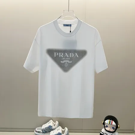 プラダ Tシャツ