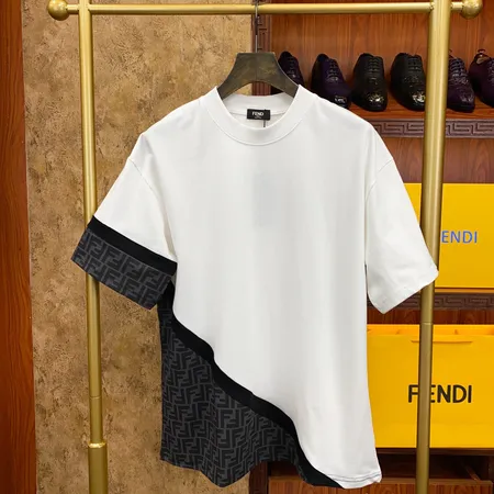 フェンディ Tシャツ