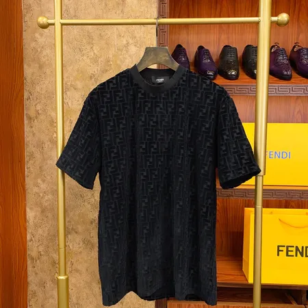 フェンディ Tシャツ