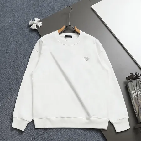 プラダ パーカー