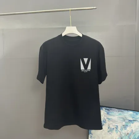 ヴァレンティノ Tシャツ