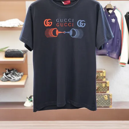グッチ Tシャツ