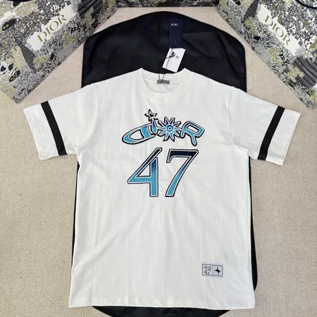 ディオール Tシャツ