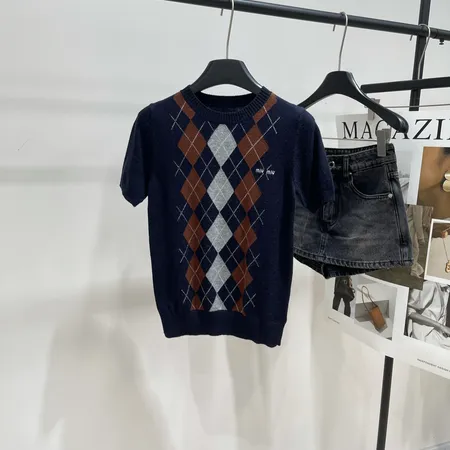 ミュウミュウ Tシャツ