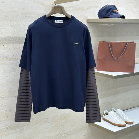 ミュウミュウ パーカー