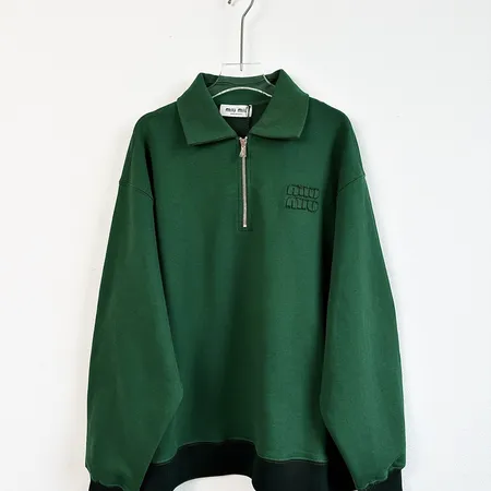 ミュウミュウ パーカー