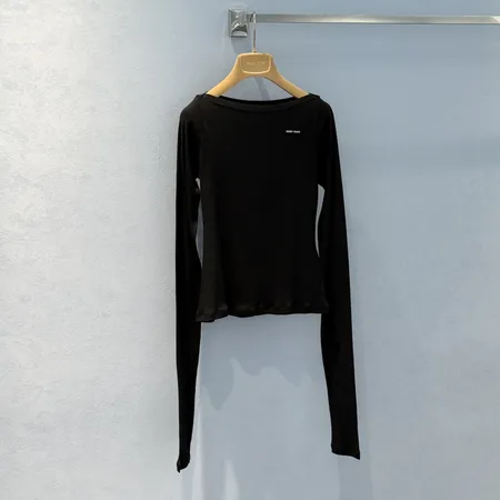 ミュウミュウ Tシャツ