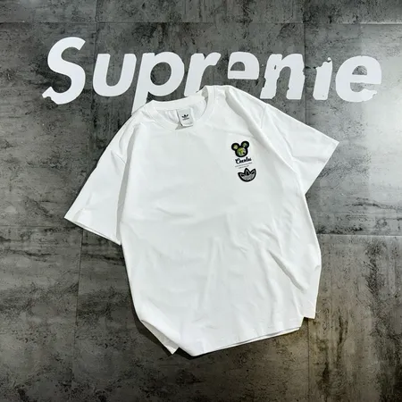 アディダス Tシャツ