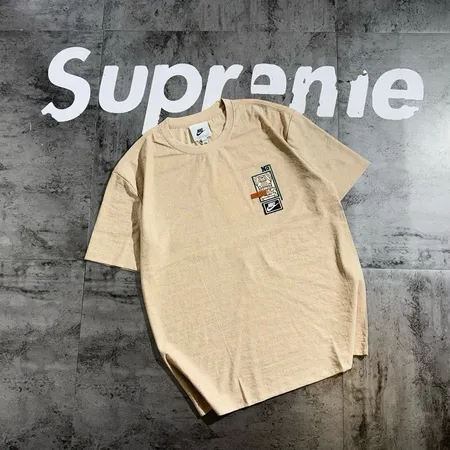 ナイキ Tシャツ