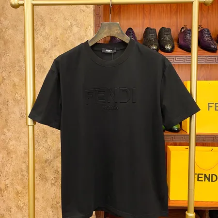 フェンディ Tシャツ