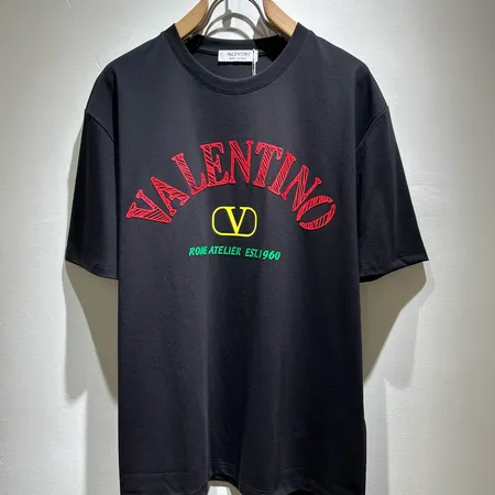 ヴァレンティノ Tシャツ
