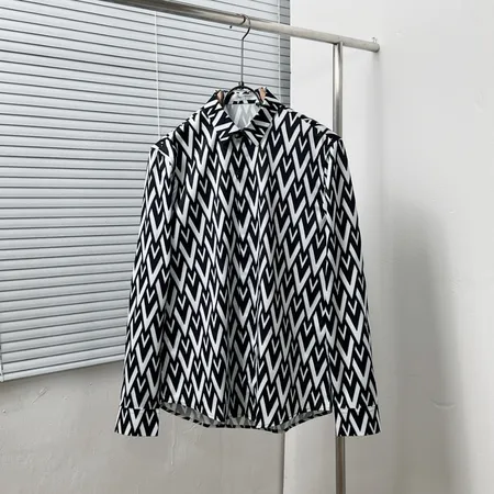 ヴァレンティノ シャツ