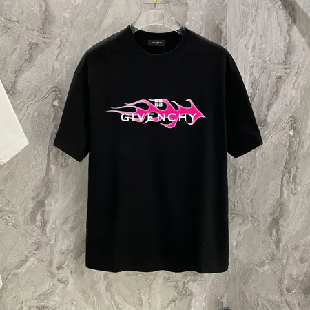 ジバンシィ Tシャツ