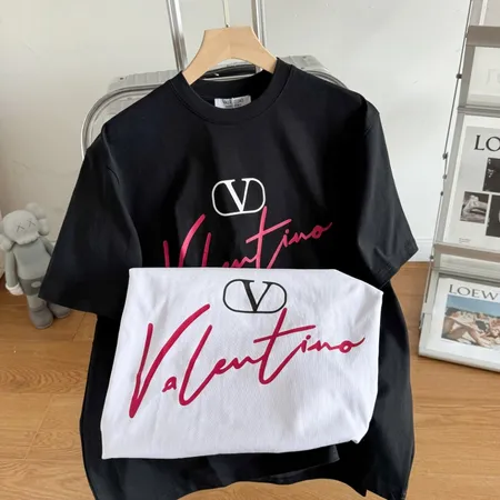 ヴァレンティノ Tシャツ