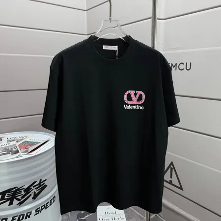 ヴァレンティノ Tシャツ